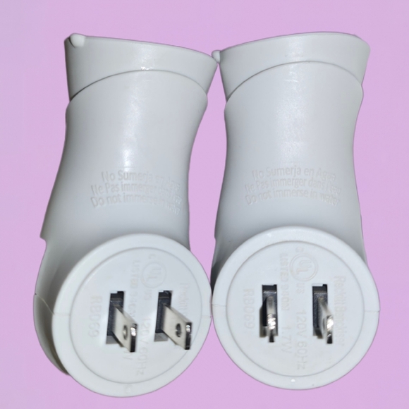 Lot Of 6 Air Wick Plug Ins - 4 Used & 2 New (No Refills Included) - Picture 8 of 9